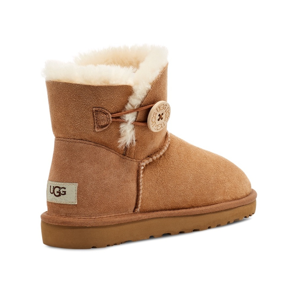 Bailey Button Uggs